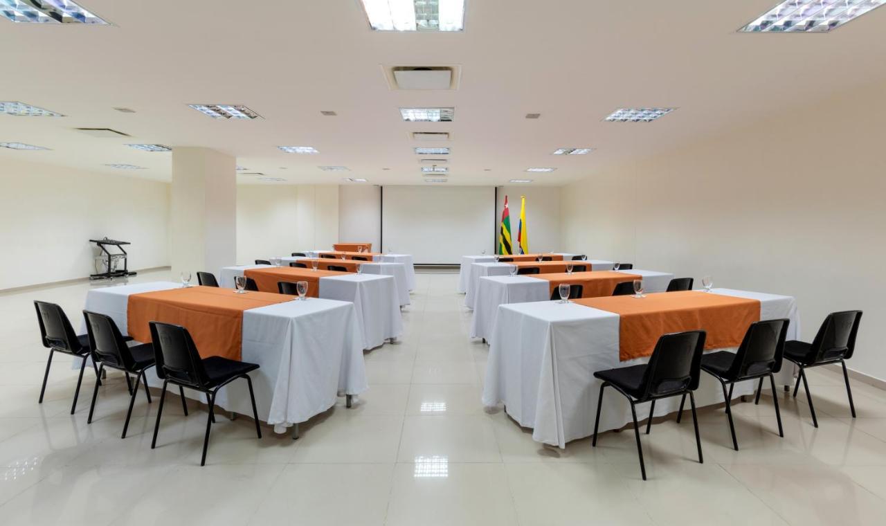 Hotel Chicamocha Букараманга Екстериор снимка